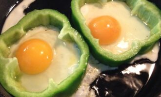 глазунья в перце